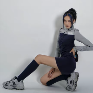 Alternative view of Giày New Balance 827 'Dark Grey' ML827XC