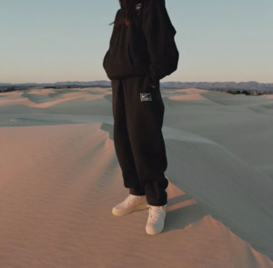 Giay Nike Air Force 1 Mid 'Stussy Fossil' DJ7841-200