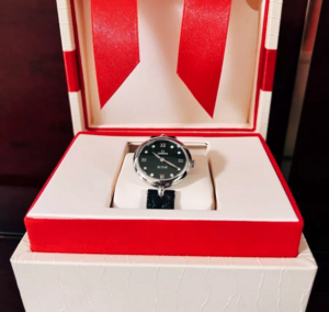 Alternative view of Đồng Hồ Omega De Ville Prestige Black Dial Ladies 'Black' 424-13-27-60-51-001