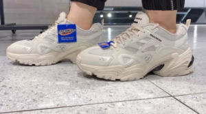 Alternative view of Giày Skechers STAMINA x Skechers Lightweinght 'White' 237234-OFWT