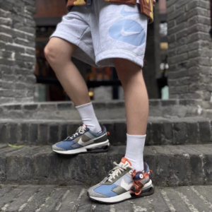 Alternative view of Giày Nike Air Max Pre-Day Voodoo DQ5082-400