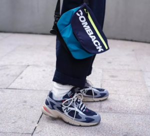 Alternative view of Giày New Balance 725 'Classic Pack Navy' ML725S