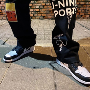 Alternative view of Giày Nike Air Jordan 1 High FlyEase 'Black White' CQ3835-011