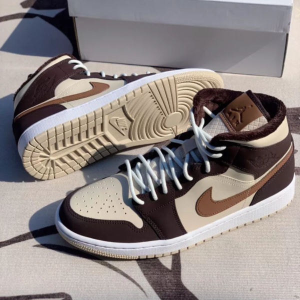 Giày Nike Air Jordan 1 Mid 'Cream Dark Chocolate' DO6699-200 - Hình ảnh 8