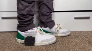 Giay Nike Air Jordan 2 x Nina Chanel Abney 'White Green' DQ0560-160