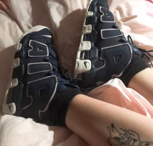 Alternative view of Giày Nike Air More Uptempo GS ‘Thunder Blue’ 415082-402
