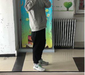 Alternative view of Giày Nike CLOT x Air Max 1 'Kiss of Death Neutral Grey' 636462-043