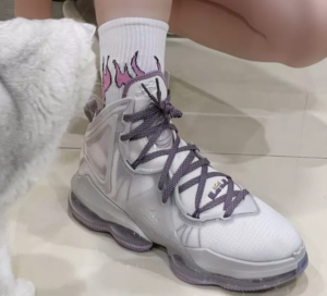 Giay Nike Lebron 19 'Strive For Greatness' DC9340-004