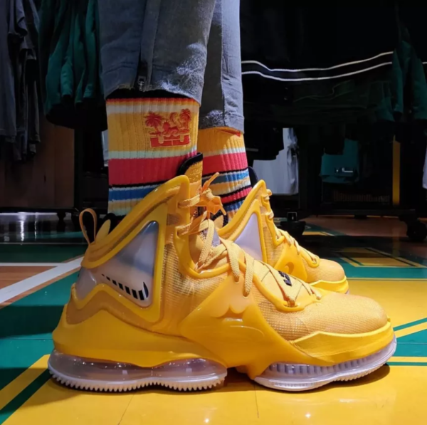 Giày Nike LeBron 19 Hard Hat 'Yellow' CZ0203-700 - Hình ảnh 3