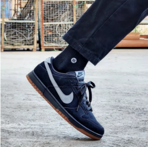 Alternative view of Giày Nike Dunk Low Pro SB 'Fog' BQ6817-010