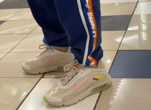 Alternative view of Giày Nike Neymar Jr. x Air Max 2090 'Light Orewood Brown' CU9371-100