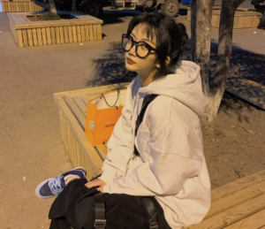 Alternative view of Giày Nike Air Jordan 1 Mid GS 'Fly' BV7446-400