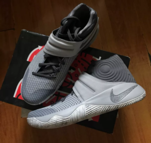 Alternative view of Giày Nike Kyrie 2 'Omega' 819583-004