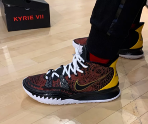 Alternative view of Giày Nike Kyrie 7 'Roswell Rayguns' CQ9326-003