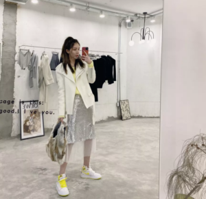 Alternative view of Giày Nike Air Jordan 1 Retro High OG GS 'First Class Flight' 575441-170