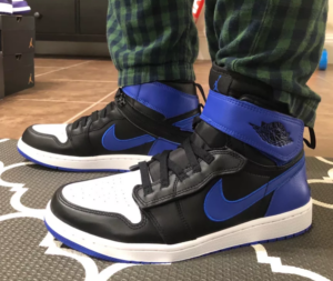 Alternative view of Giày Nike Air Jordan 1 High FlyEase 'Hyper Royal' CQ3835-041