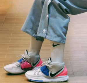 Alternative view of Giày Nike Kyrie 6 EP 'Animal Print' BQ4631-003