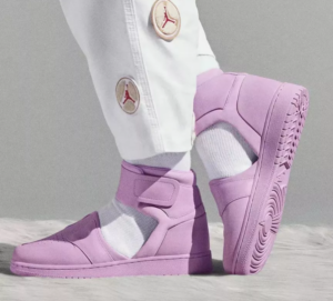 Alternative view of Giày Nike Air Jordan 1 High 'Lover XX' AO1528-500