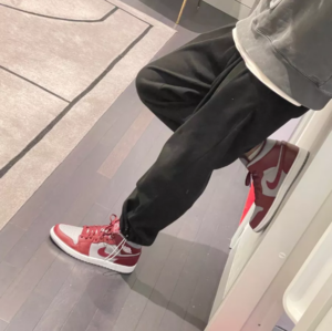 Giay Nike Air Jordan 1 Mid GS 'Team Red' DQ8423-615