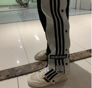 Alternative view of Giày Adidas Rivalry Hi G25836