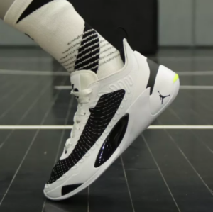 Giay Nike Air Jordan Luka 1 'Reverse Orca' DQ6510-107