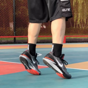 Giay Nike Air Zoom GT Cut 2 'Bred' DJ6015-001