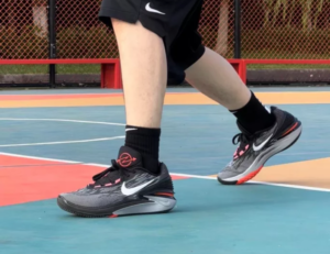 Giay Nike Air Zoom GT Cut 2 'Bred' DJ6015-001