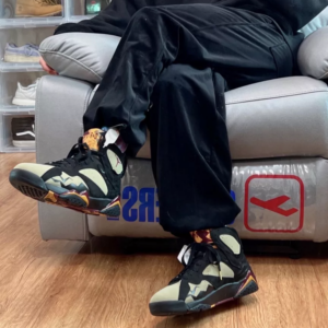 Giay Nike Air Jordan 7 Retro 'Black Olive' DN9782-001