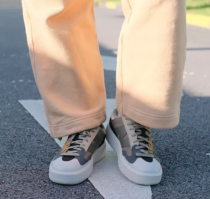 Alternative view of Giày New Balance 302 'Dark Camo Rich Oak' CT302PD