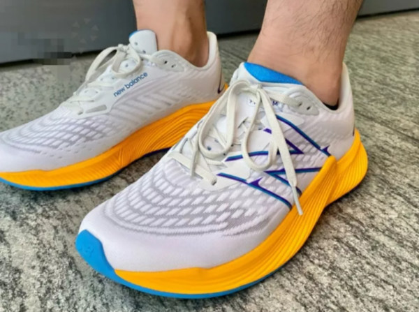 Giày New Balance FuelCell Prism V2 'Gray' MFCPZLW2 - Hình ảnh 2