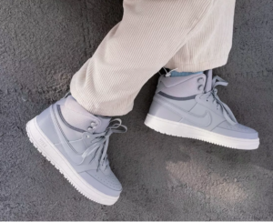 Alternative view of Giày Nike Court Vision Mid Winter 'Wolf Grey' DR7882-001