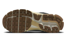 Giay Nike Zoom Vomero 5 'Black Sesame' FD0533-010