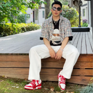 Alternative view of Giày Louis Vuitton Trainer 'Red White' 1A8PJW