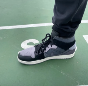 Giay Nike Air Jordan 1 Mid Craft 'Inside Out Black' DM9652-001