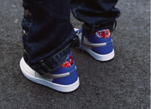 Giay Nike Air Jordan 1 Mid 'Valentine's Day Flowers' FD4330-101