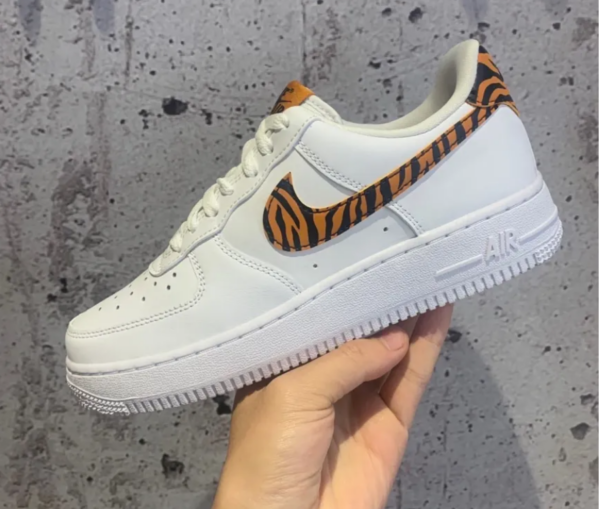 Giày Nike Air Force 1 '07 'Tiger Stripes' DD8959-108 - Hình ảnh 5