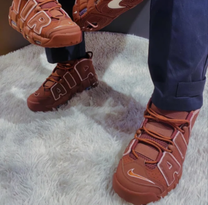 Giay Nike Air More Uptempo 96 'Valentine's Day' DV3466-200