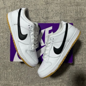 Giay Nike SB Dunk Low Pro 'White Gum' CD2563-101