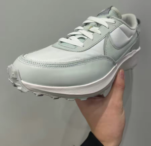 Giay Nike Waffle Debut Premium 'Foam Mint' DV0813-100