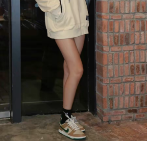 Giay Nike Dunk Low 'Rattan Canyon Green' FB7160-231