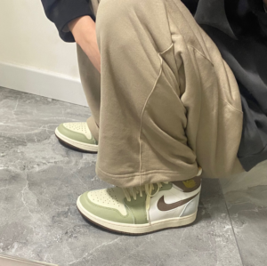 Giay Nike Air Jordan 1 High CMFT 2 'Year Of The Rabbit' FD4327-121