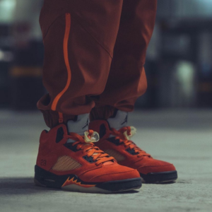 Giay Nike Air Jordan 5 Retro 'Dunk on Mars' DD9336-800