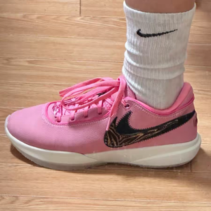 Giay Nike LeBron 20 'South Beast' DQ3828-900