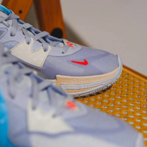 Giay Nike Kyrie Low 5 'Football Grey' DJ6012-003