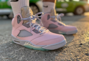 Giay Nike Air Jordan 5 Retro SE 'Easter' DV0562-600