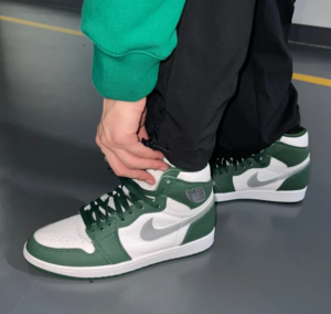 Giay Nike Air Jordan 1 Retro High OG ‘Gorge Green’ DZ5485-303