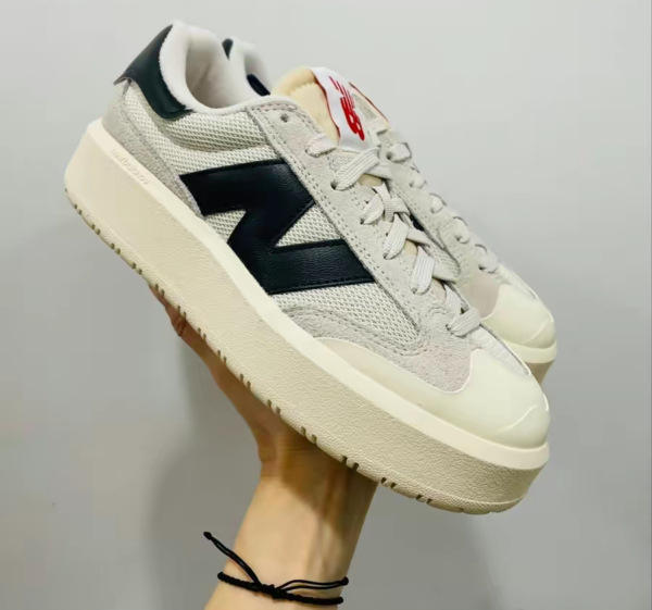 Giày New Balance 302 'Beige Black' CT302RF - Hình ảnh 2