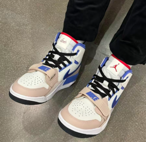 Giay Nike Air Jordan Legacy 312 'Valentine's Day' FD4332-141