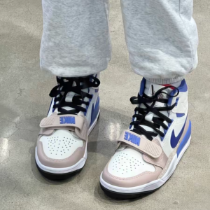 Giay Nike Air Jordan Legacy 312 'Valentine's Day' FD4332-141