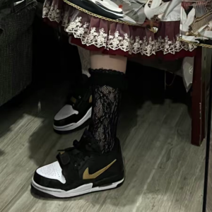 Giay Nike Air Jordan Legacy 312 Low GS 'Black Gold' CD9054-071